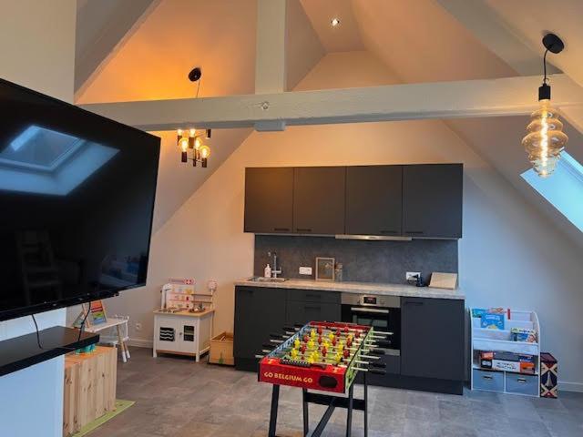 Family Appartement 'Marieo' With Game Room And Outdoor Facilities Gistel Exterior foto