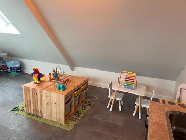Family Appartement 'Marieo' With Game Room And Outdoor Facilities Gistel Exterior foto